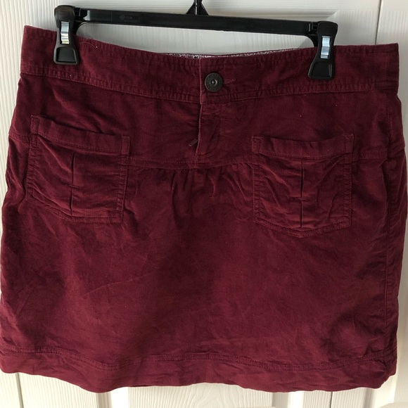 Athleta Dresses & Skirts - EUC- Athleta corduroy skirt